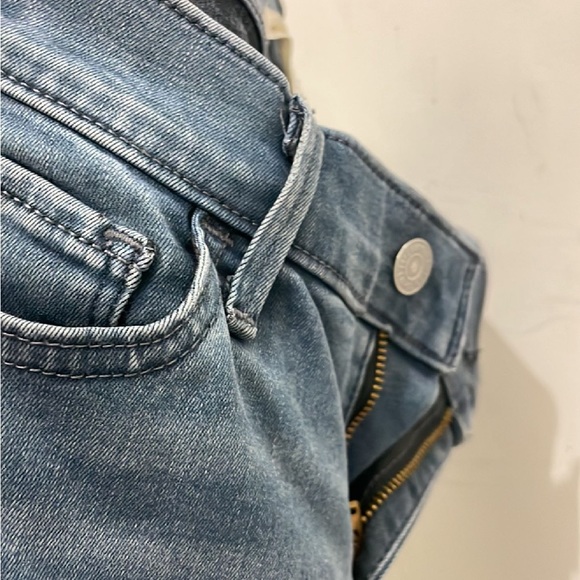 Denim - Picture 6 of 10